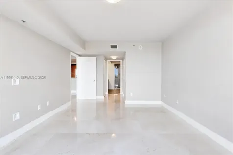2641 N Flamingo Road Sunrise FL 33323