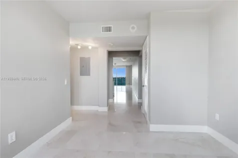 2641 N Flamingo Road Sunrise FL 33323