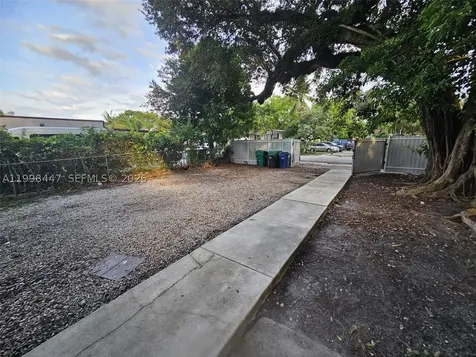1857 NW 113th Terrace Miami FL 33167