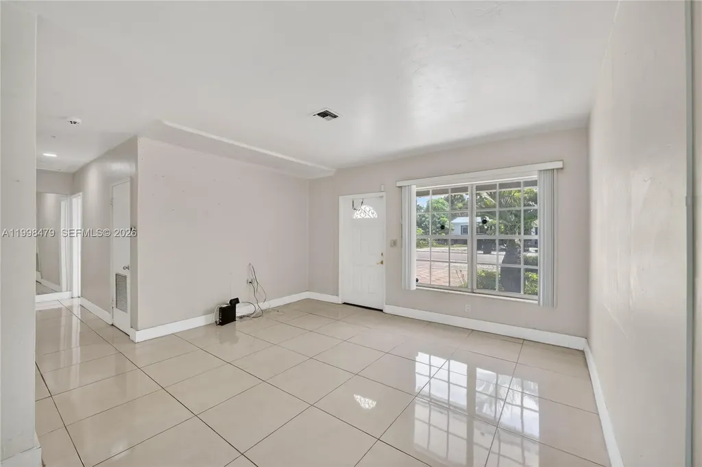 807 SW 26th Court Fort Lauderdale FL 33315