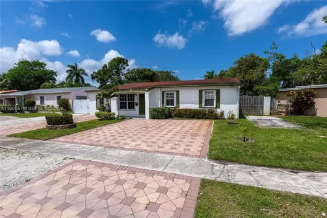 807 SW 26th Court Fort Lauderdale FL 33315