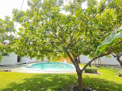 807 SW 26th Court Fort Lauderdale FL 33315
