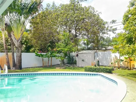 807 SW 26th Court Fort Lauderdale FL 33315