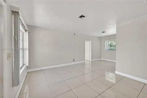 807 SW 26th Court Fort Lauderdale FL 33315