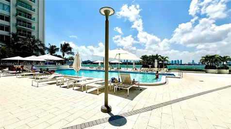 1035 West Avenue Miami Beach FL 33139