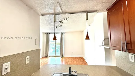 1035 West Avenue Miami Beach FL 33139