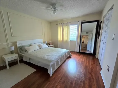 4320 NW 107th Avenue Doral FL 33178