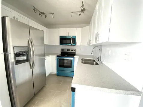 494 NW 165th Street Road Miami FL 33169