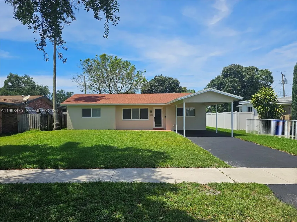 6881 Harding Street Hollywood FL 33024
