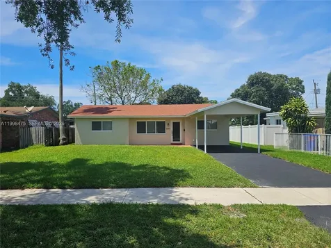 6881 Harding Street Hollywood FL 33024