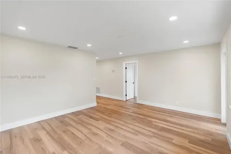 6881 Harding Street Hollywood FL 33024