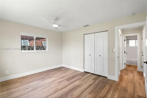 6881 Harding Street Hollywood FL 33024