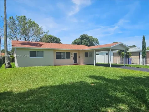 6881 Harding Street Hollywood FL 33024