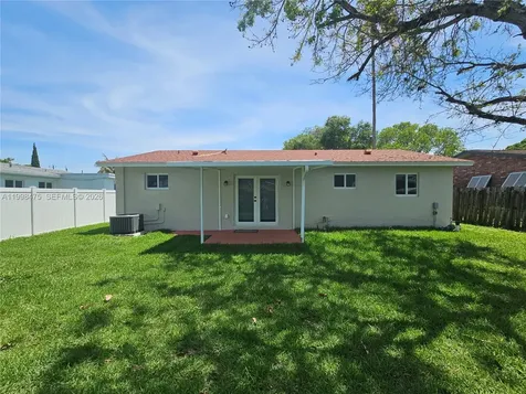 6881 Harding Street Hollywood FL 33024