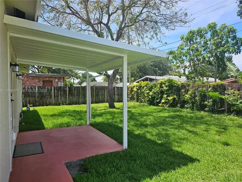6881 Harding Street Hollywood FL 33024