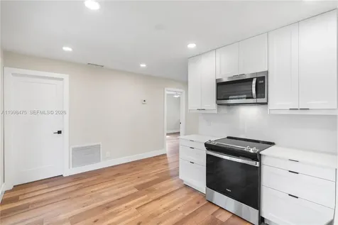 6881 Harding Street Hollywood FL 33024