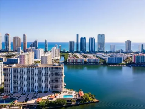 290 174th Street Sunny Isles Beach FL 33160