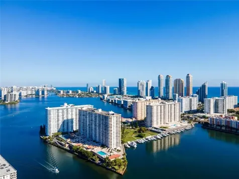 290 174th Street Sunny Isles Beach FL 33160
