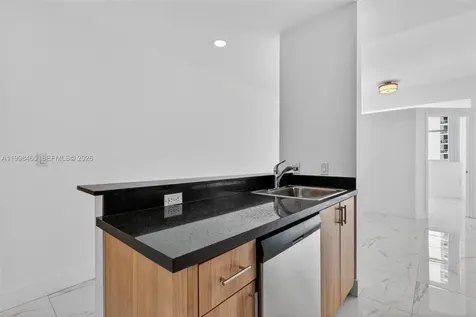 2200 NE 4th Avenue Miami FL 33137
