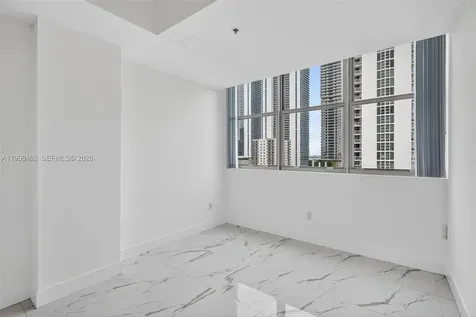 2200 NE 4th Avenue Miami FL 33137