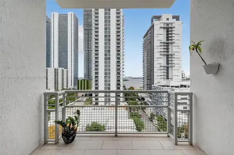 2200 NE 4th Avenue Miami FL 33137