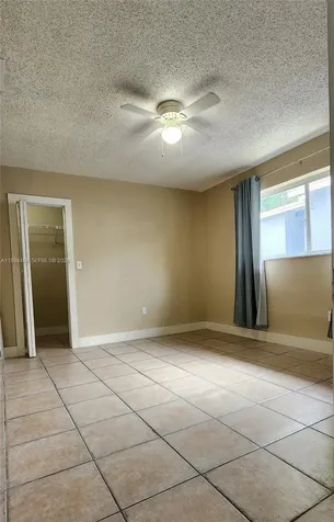 880 E 26th Street Hialeah FL 33013
