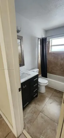880 E 26th Street Hialeah FL 33013