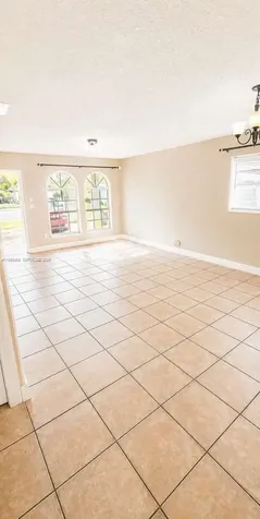 880 E 26th Street Hialeah FL 33013