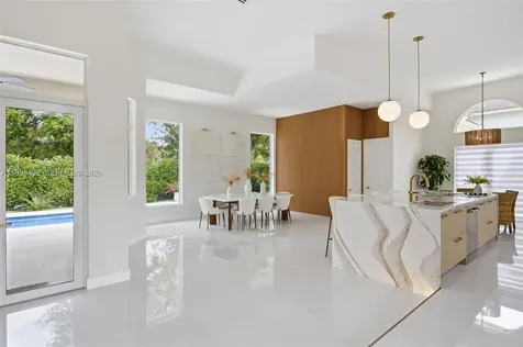 9717 SW 94th Terrace Miami FL 33176