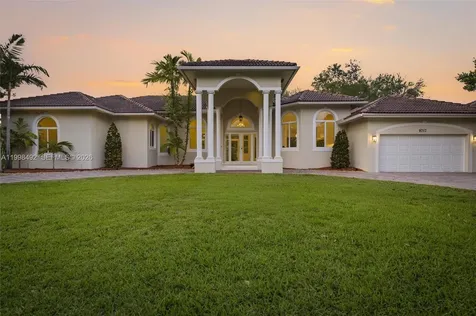 9717 SW 94th Terrace Miami FL 33176