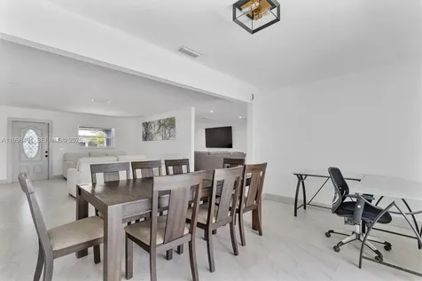 11841 NW 30th Place Sunrise FL 33323