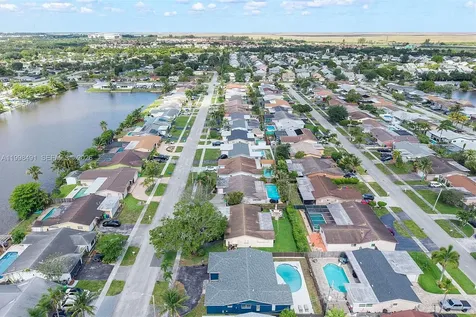 11841 NW 30th Place Sunrise FL 33323