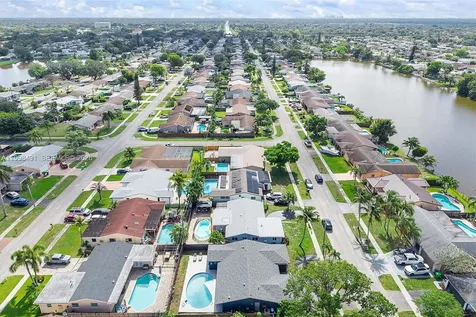 11841 NW 30th Place Sunrise FL 33323