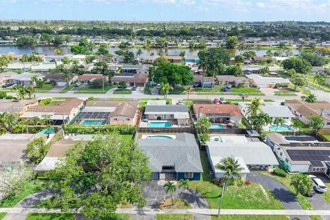 11841 NW 30th Place Sunrise FL 33323