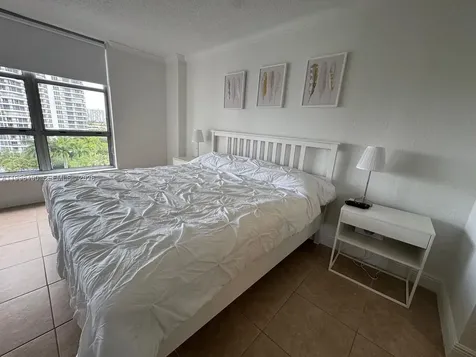 3600 Mystic Pointe Drive Aventura FL 33180