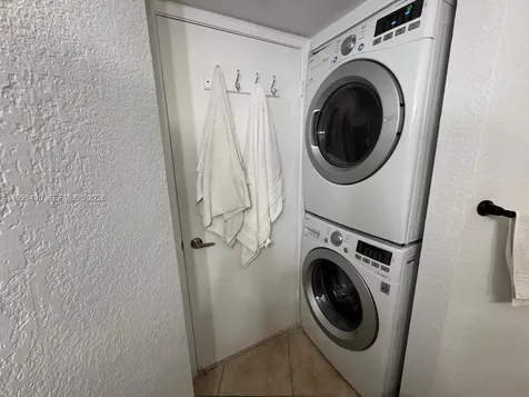 3600 Mystic Pointe Drive Aventura FL 33180