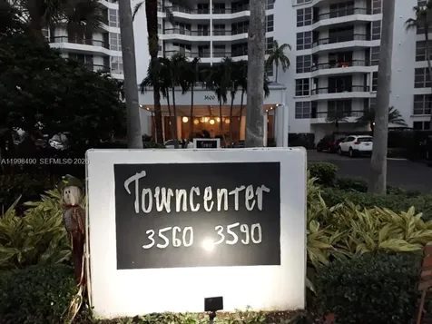 3600 Mystic Pointe Drive Aventura FL 33180