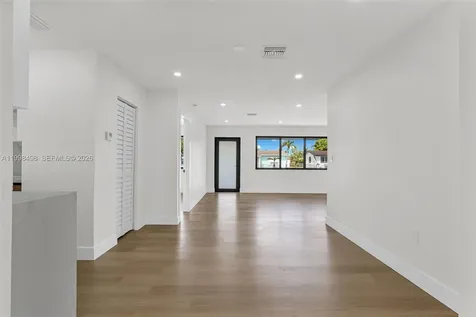 2980 NW 210th Terrace Miami Gardens FL 33056