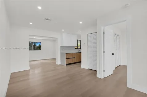 2980 NW 210th Terrace Miami Gardens FL 33056