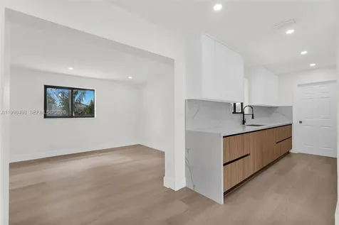 2980 NW 210th Terrace Miami Gardens FL 33056