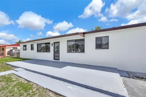 2980 NW 210th Terrace Miami Gardens FL 33056