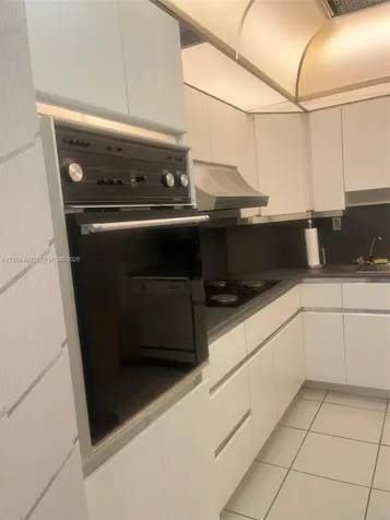 300 Bayview Drive Sunny Isles Beach FL 33160