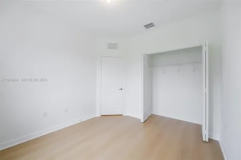 640 NE 207th Street Miami FL 33179