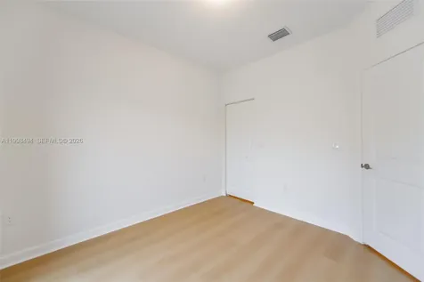 640 NE 207th Street Miami FL 33179