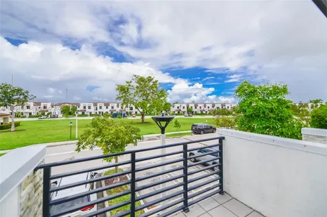 640 NE 207th Street Miami FL 33179