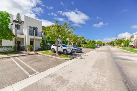 640 NE 207th Street Miami FL 33179