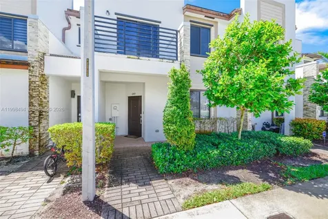 640 NE 207th Street Miami FL 33179