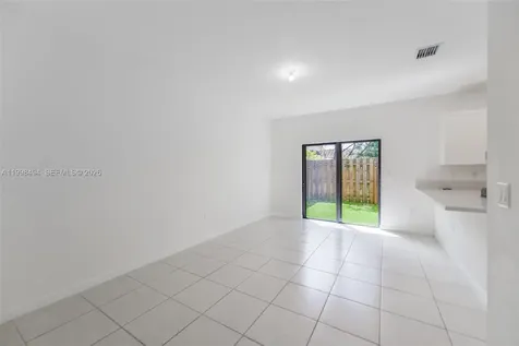 640 NE 207th Street Miami FL 33179