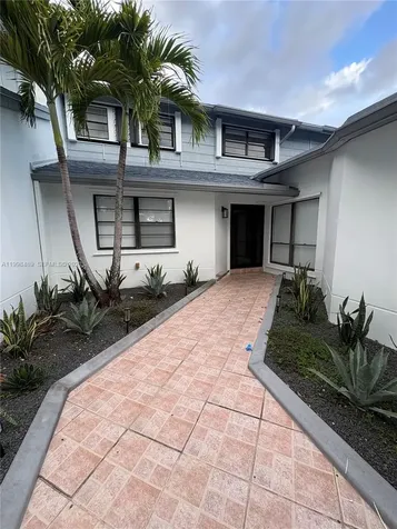 9881 NW 52nd Terrace Doral FL 33178