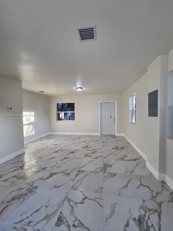 295 NW 48th Street Miami FL 33127